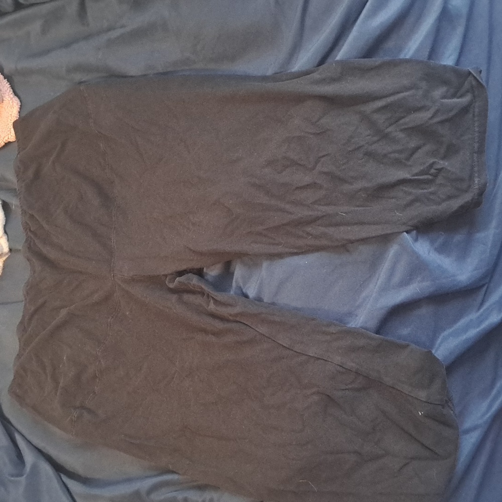 Maternity‎ capris